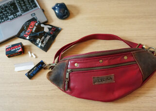 borseta altora din piele naturala, confectionata manual